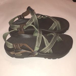 Chaco Vibram green/brown waterproof hiking sandals